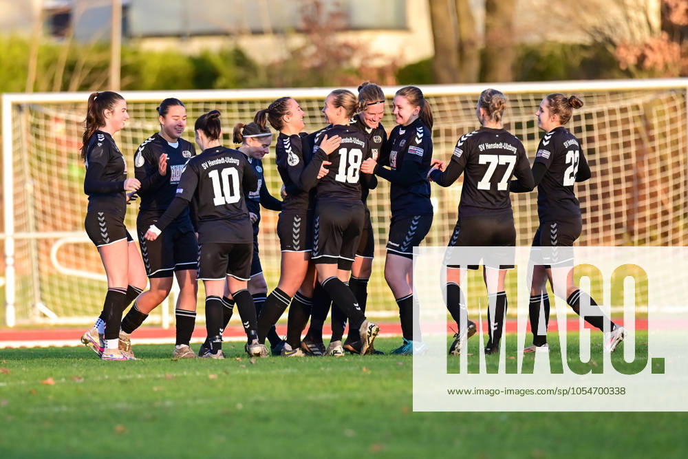 Soccer I Women I Season 2024 2025 I Regionalliga Nord I 12 Matchday I SV Henstedt Ulzburg FC St Pauli I 01 12 2024 Goal celebration, jubilation, enthusiasm, euphoria, joy, happiness, cheerfulness at SV Henstedt Ulzburg