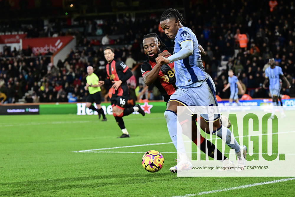 Bournemouth v Tottenham Hotspur Premier League Destiny Udogie of Tottenham Hotspur tangles with Antoine Semenyo of Bournemouth during the Premier League match at the Vitality Stadium, Bournemouth UK Newspapers OUT