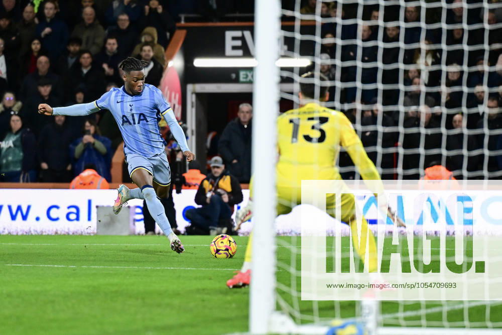 Bournemouth v Tottenham Hotspur Premier League Destiny Udogie of Tottenham Hotspur shoots during the Premier League match at the Vitality Stadium, Bournemouth UK Newspapers OUT