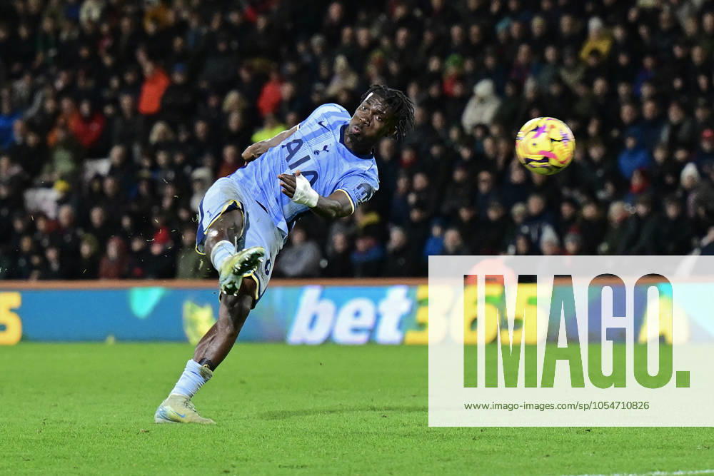 Bournemouth v Tottenham Hotspur Premier League Yves Bissouma of Tottenham Hotspur shoots during the Premier League match at the Vitality Stadium, Bournemouth UK Newspapers OUT