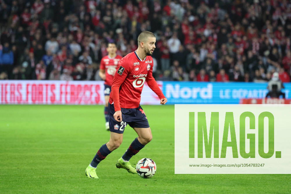 Edon ZHEGROVA (LOSC Lille) lors du match LOSC Lille vs Stade Brestois 29, Ligue 1, Decathlon Arena stade Pierre Mauroy, le 6 dÃ cembre 2024