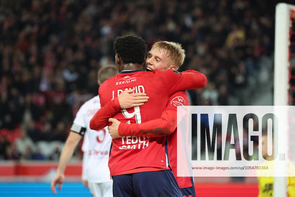 Joie des joueurs du LOSC apres le but de Hakon HARALDSSON (LOSC Lille) lors du match LOSC Lille vs Stade Brestois 29, Ligue 1, Decathlon Arena stade Pierre Mauroy, le 6 dÃ cembre 2024