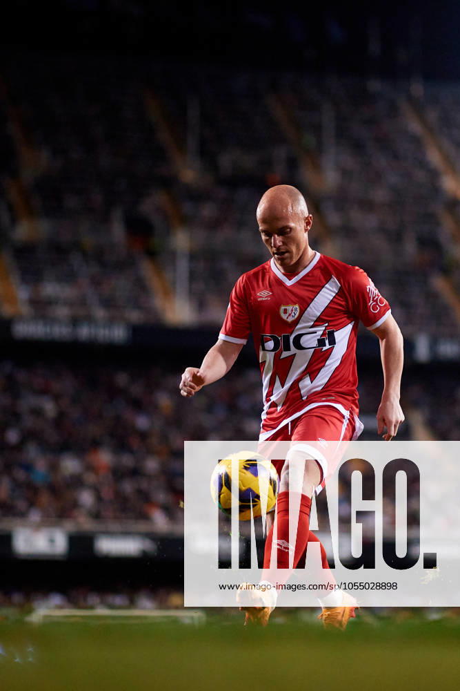 Valencia CF v Rayo Vallecano - La Liga EA Sports Isi of Rayo Vallecano has the ball before a corner kick during the LaLiga EA Sports match between Valencia CF and Rayo Vallecano at Mestalla stadium in Valencia, Spain, on December 7, 2024. Valencia Spain