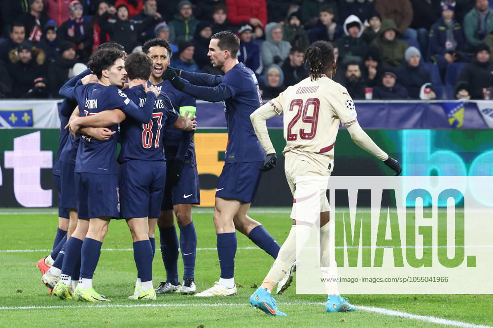 SOCCER - UEFA CL, RBS vs PSG SALZBURG,AUSTRIA,10.DEC.24 - SOCCER - UEFA Champions League, Red Bull Salzburg vs Paris Saint German. Image shows the rejoicing of scorer Goncalo Ramos (PSG) with his teammates. GEPAxpictures Geieregger