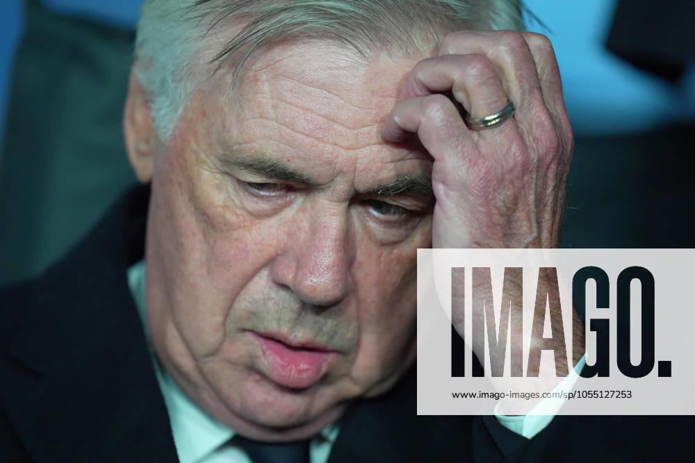 Real MadridÕs head coach Carlo Ancelotti during the Uefa Champions League soccer match between Atalanta and Real Madrid a at the Gewiss Stadium in Bergamo, north Italy - Tuesday , December 10 , 2024. - Soccer .