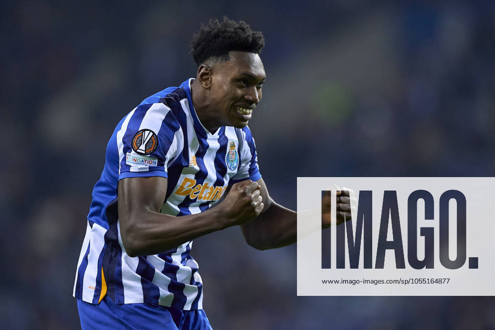 FC Porto v FC Midtjylland - UEFA Europa League 2024 25 League Phase MD6 Samu Aghehowa of FC Porto celebrates after scoring his team s second goal during the UEFA Europa League match between FC Porto and FC Midtjylland at Estadio Do Dragao in Porto, Portugal, on December 12, 2024. Porto, Portugal Porto Portugal