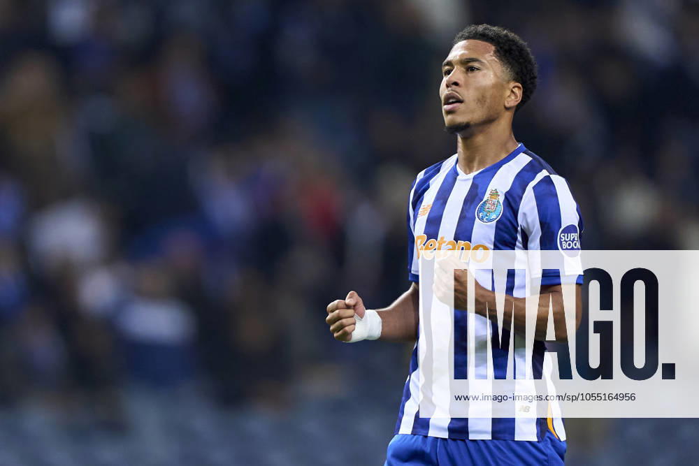 FC Porto v FC Midtjylland - UEFA Europa League 2024 25 League Phase MD6 Danny Namaso Edi-Mesumbe Loader of FC Porto celebrates after scoring his team s first goal during the UEFA Europa League match between FC Porto and FC Midtjylland at Estadio Do Dragao in Porto, Portugal, on December 12, 2024. Porto, Portugal Porto Portugal