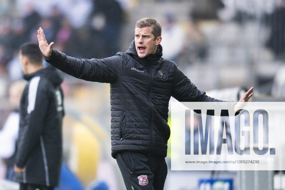 Soccer, 2024 2025, 3 League, Matchday 18, DSC Arminia Bielefeld SpVgg Unterhaching Sven Bender Coach Unterhaching DFB REGULATIONS PROHIBIT ANY USE OF PHOTOGRAPHS AS IMAGE SEQUENCES AND OR QUASI VIDEO Bielefeld North Rhine-Westphalia Germany Schüco Arena