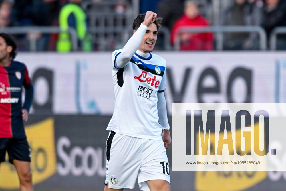 Atalanta s streaker Nicol& xf2; Zaniolo celebrates after scoring the goal for 0-1 during the Serie A soccer match between Cagliari Calcio and Atalanta at the Unipol Domus in Cagliari, Sardinia - Friday, 14 December 2024. - Soccer