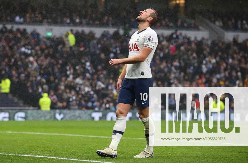 Tottenham Hotspur v Brighton and Hove Albion - Premier League - Tottenham Hotspur Stadium December 26, 2019, London, United Kingdom: Tottenhams Harry Kane reacts after missing a goal scoring chance during the Premier League match at the Tottenham Hotspur Stadium, London. Picture date: 26th December 2019. Picture credit should read: Paul Terry Sportimage London United Kingdom