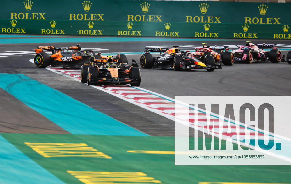 F1 - ABU DHABI GRAND PRIX 2024 Start of the race: 04 NORRIS Lando (gbr), McLaren F1 Team MCL38, 81 PIASTRI Oscar (aus), McLaren F1 Team MCL38, 01 VERSTAPPEN Max (nld), Red Bull Racing RB20, action during the Formula 1 Etihad Airways Abu Dhabi Grand Prix 2024, 24th round of the 2024 Formula One World Championship, WM, Weltmeisterschaft from December 6 to 8, 2024 on the Yas Marina Circuit, in Abu Dhabi, United Arab Emirates - Abu DhabiUnited Arab Emirates