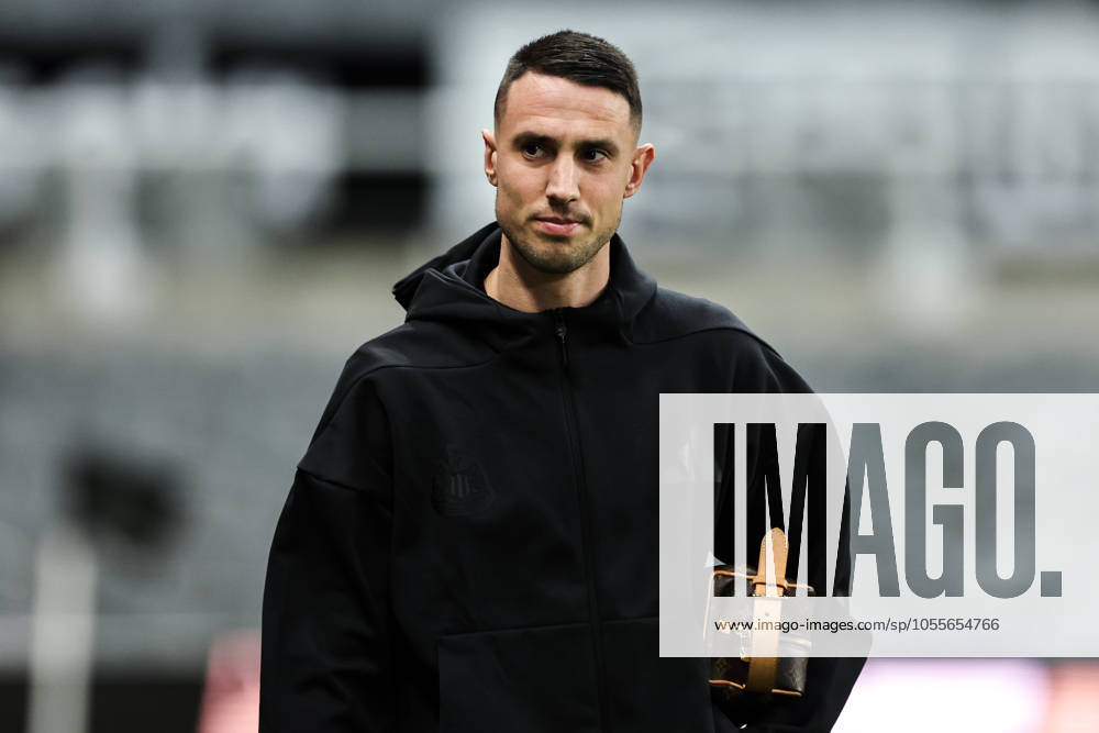 Carabao Cup Quarter Final Newcastle United v Brentford Odisseas Vlachodimos of Newcastle United arrives ahead of the Carabao Cup Quarter Final Newcastle United vs Brentford at St. James s Park, Newcastle, United Kingdom, 18th December 2024 (Photo by Mark Cosgrove News Images) Newcastle St. James s Park Tyne and Wear United Kingdom