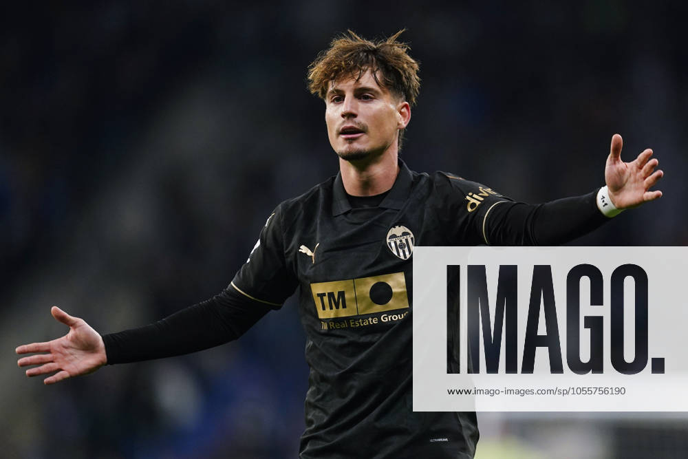 ESP: RCD Espanyol v Valencia CF. La Liga EA Sports. Date 13 Sergi Canos of Valencia CF during the La Liga EA Sports match between RCD Espanyol and Valencia CF played at RCDE Stadium on December 18, 2024 in Barcelona, Spain. kpng