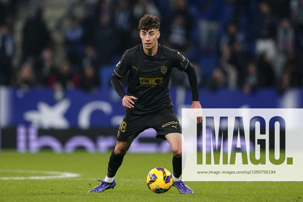 ESP: RCD Espanyol v Valencia CF. La Liga EA Sports. Date 13 Iker Cordoba of Valencia FC during the La Liga EA Sports match between RCD Espanyol and Valencia CF played at RCDE Stadium on December 18, 2024 in Barcelona, Spain. kpng