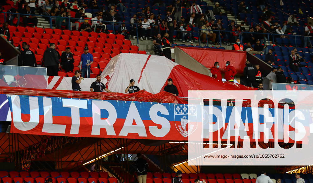 Paris Saint Germain v Manchester City - UEFA Champions League - Group A - Le Parc des Princes September 28, 2021, Paris, United Kingdom: Paris, France, 28th September 2021. PSG Ultras fans start to take their place ahead of the UEFA Champions League match at Le Parc des Princes, Paris. Picture credit should read: David Klein Sportimage Paris United Kingdom