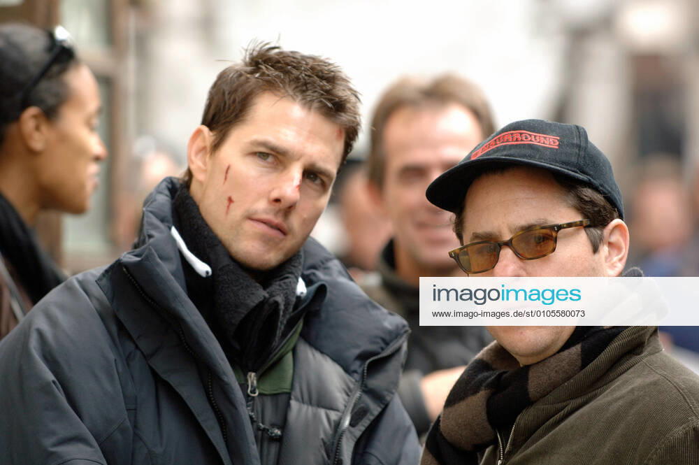 MISSION: IMPOSSIBLE III TOM CRUISE, Director JJ ABRAMS MISSION: IMPOSSIBLE III TOM CRUISE, Director JJ ABRAMS Date: 2006 Mandatory credit line: Image courtesy Ronald Grant Mary Evans PARAMOUNT PICTURES TM & Copyright ? 2006 by Paramount Pictures. All Rig