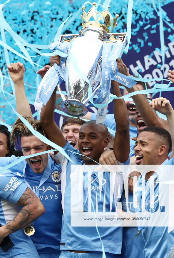 Manchester City v Aston Villa - Premier League - Etihad Stadium May 22, 2022, Manchester, United Kingdom: Manchester, England, 22nd May 2022. Fernandinho of Manchester City lifts the Premier league trophy after the Premier League match at the Etihad Stadium, Manchester. Manchester United Kingdom