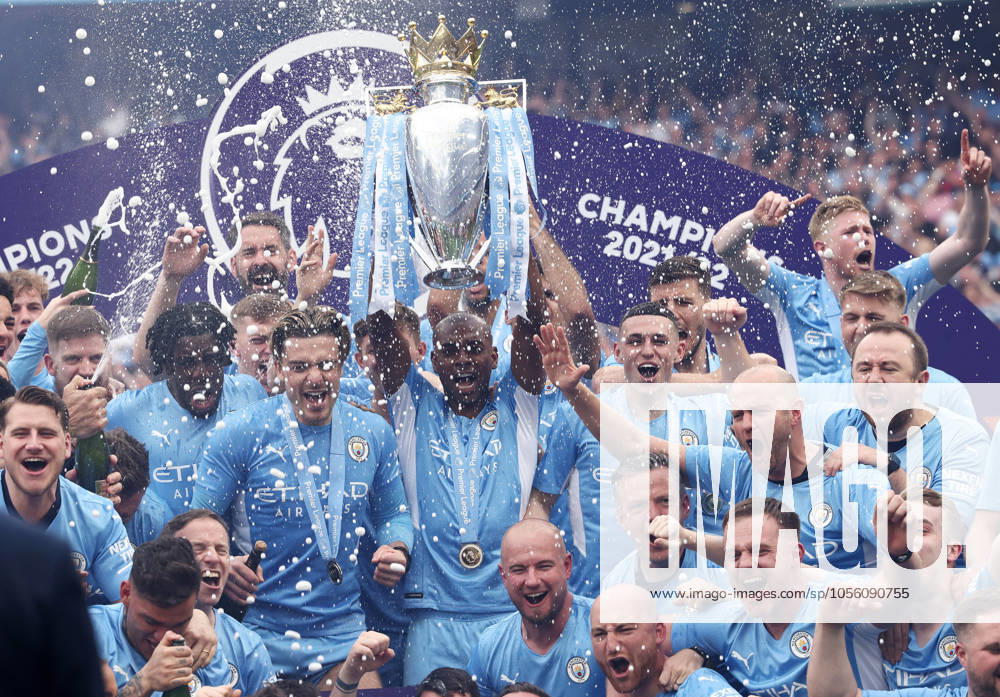 Manchester City v Aston Villa - Premier League - Etihad Stadium May 22, 2022, Manchester, United Kingdom: Manchester, England, 22nd May 2022. Fernandinho of Manchester City lifts the Premier league trophy after the Premier League match at the Etihad Stadium, Manchester. Manchester United Kingdom