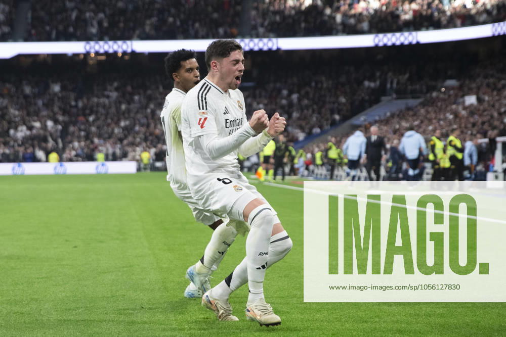 LA LIGA EA Sports - Real Madrid vs Sevilla MADRID, SPAIN - December 22: Federico Valverde of Real Madrid celebrates a goal during the La Liga 2024 25 match between Real Madrid and Sevilla at Santiago Bernabeu Stadium. (Photo by Guillermo Martinez) Madrid Santiago Bernabà u Stadium Spain
