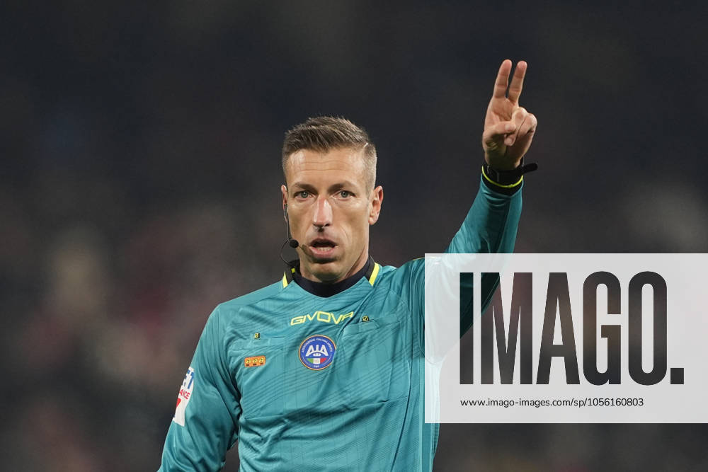 Referee Davide Massa during the Serie A soccer match between Ac Monza and Juventus at U-Power Stadium in Monza, North Italy - December 22 , 2024. - Soccer .