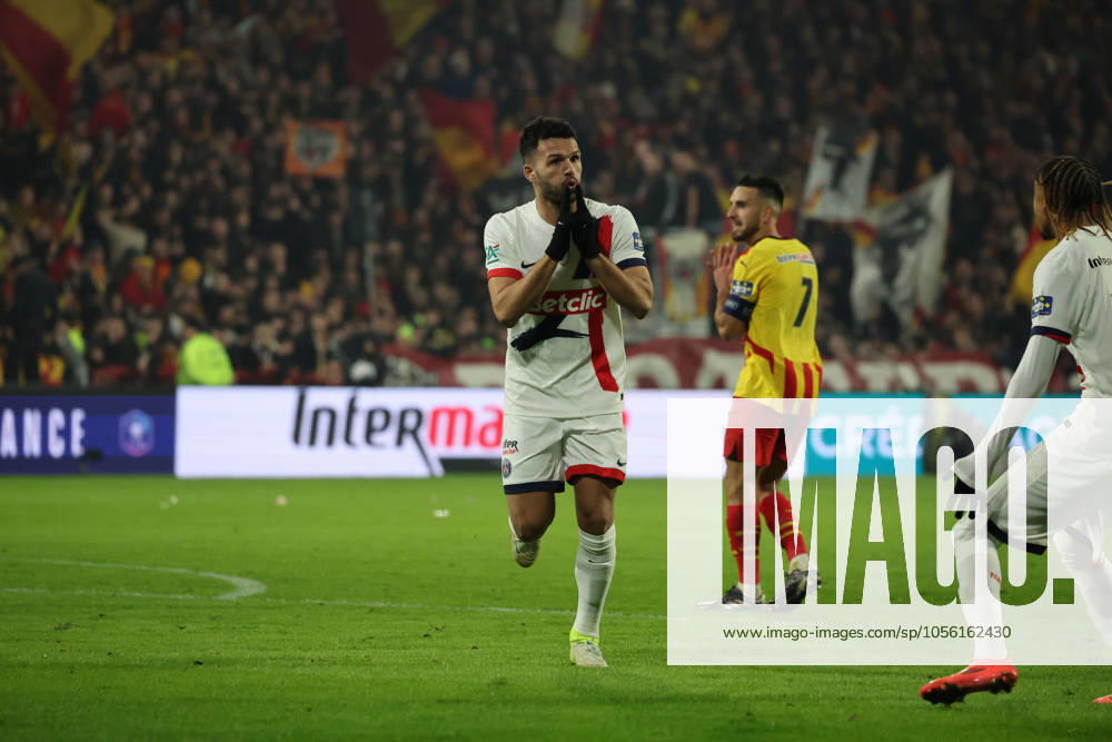 But du PSG de Goncalo RAMOS (PSG) lors du match RC Lens - Paris Saint-Germain, Coupe de France 32e de finale, stade Bollaert-Delelis, le 22 dà cembre 2024