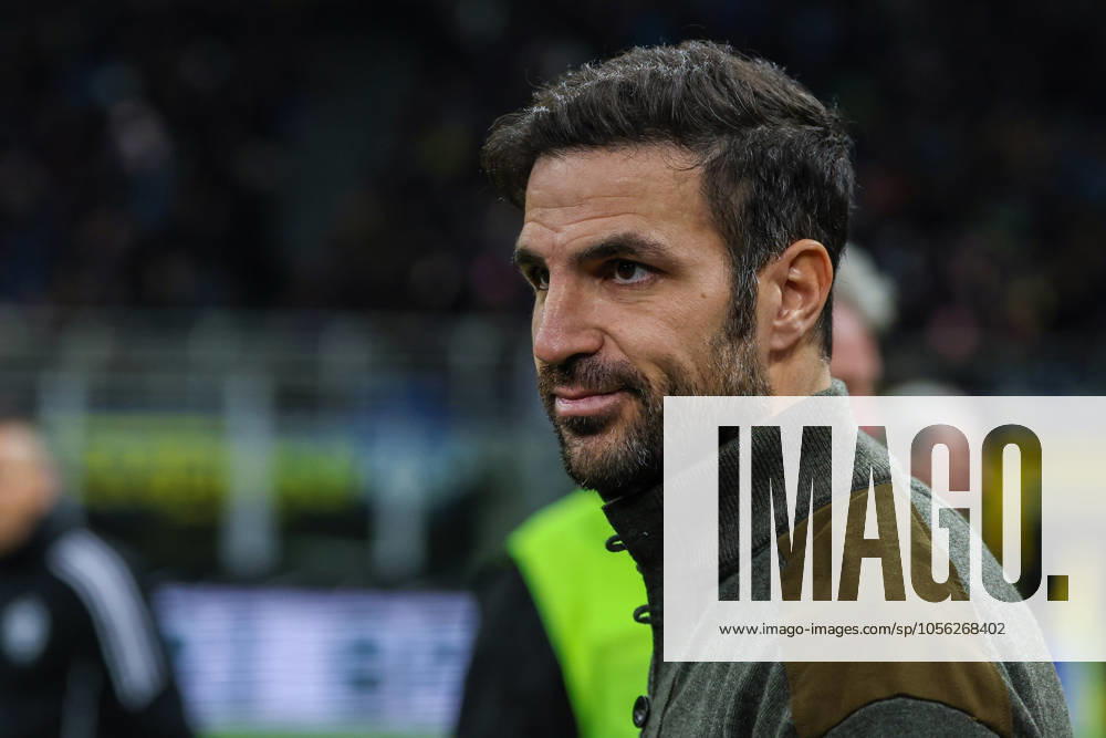 Cesc Fabregas Head Coach of Como 1907 looks on during Serie A 2024 25 football match between FC Internazionale and Como 1907 at San Siro Stadium