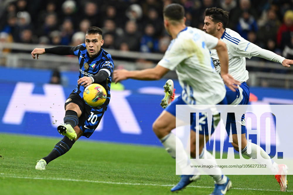 Lautaro Martinez of Inter FC in action during the Italian Serie A football match between Inter FC and Calcio Como on 23 of December 2024 at Giuseppe Meazza San Siro Siro stadium in Milan, Italy