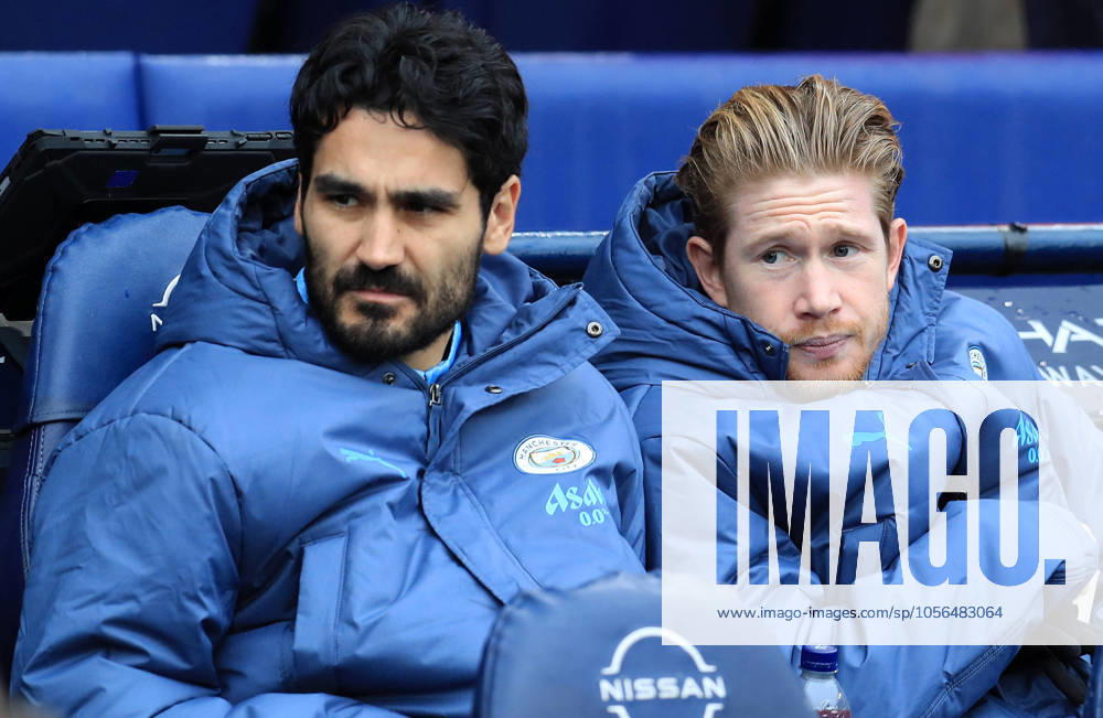 KW52 26th December 2024; Etihad Stadium, Manchester, England; Premier League Football, Manchester City versus Everton; Ilkay Gundogan and Kevin de Bruyne of Manchester City look on from the substitutes& x2019; bench ActionPlus12731590 DavidxBlunsden