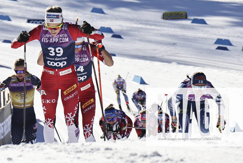 KW52 Tour de Ski langrenn 2024 25 Toblach, Italia 20241229. Therese Johaug under verdenscup langrenn 15 km fellestart pa The Nordic Arena i Toblach under Tour De Ski. Foto: Geir Olsen NTB Toblach Italia . RESTRICTED USE FOR BETTING COMPANIES Ref:_SPOSSn3pFoEupA.jpg