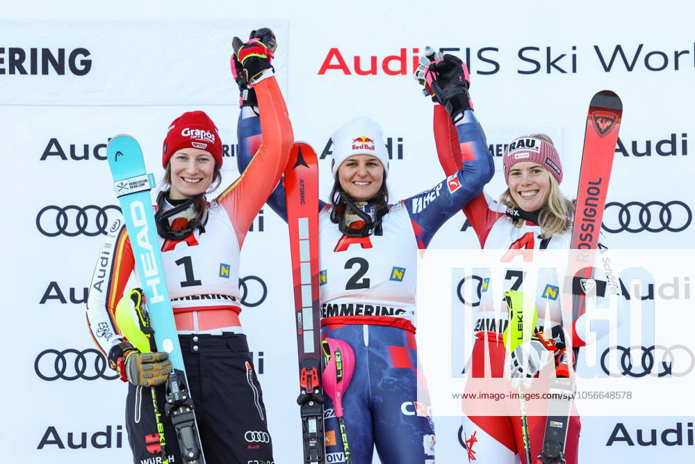 KW52 ALPINE SKIING - FIS WC Semmering SEMMERING,AUSTRIA,29.DEC.24 - ALPINE SKIING - FIS World Cup, slalom, ladies. Image shows Lena Duerr (GER), Zrinka Ljutic (CRO) and Katharina Liensberger (AUT). GEPAxpictures xHaraldxSteiner