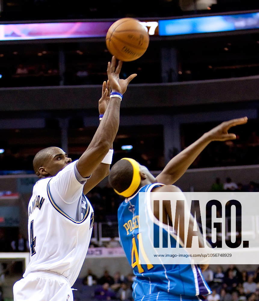 Hornets vs Wizards Washington Wizards Antawn Jamison (4) shoots over New Orleans Hornets James Posey (41) during their game played at the Verizon Center in Washington, D.C., Sunday, January 10, 2010. New Orleans defeated Washington 115-110. (Harry E. Walker MCT) WASHINGTON DC USA