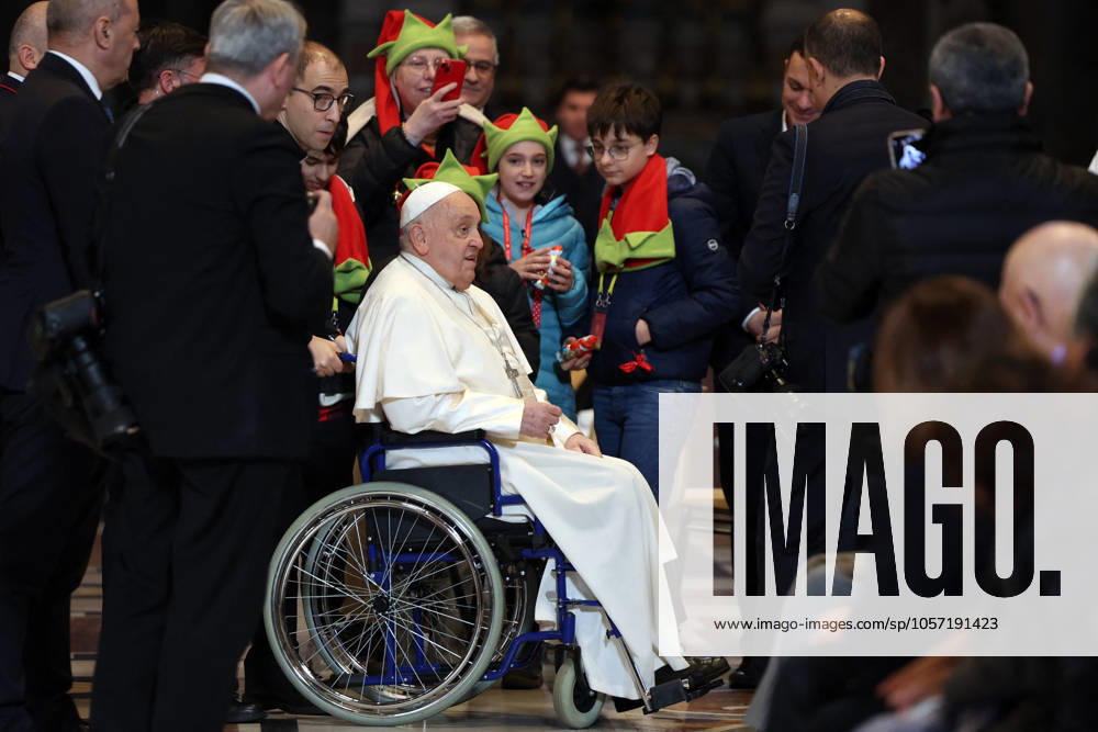 Pope Francis Bergoglio attends the celebration of the Epiphany of the Lord Holy Mass Rome, Italy 06.01.2025 : Pope Francis Bergoglio he goes away in a wheelchair and greets children, disabled faithful after the Epiphany of the Lord Holy Mass on Altar of the Confession, St. Peter’s Basilica Rome italy Italy