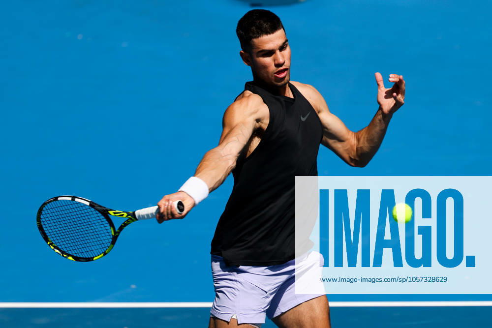 Carlos Alcarez of Spain practices ahead of the 2025 Australian Open at Melbourne Park on January 9, 2025 in Melbourne, Australia. - ZUMAp121 20250109_zsp_p121_023