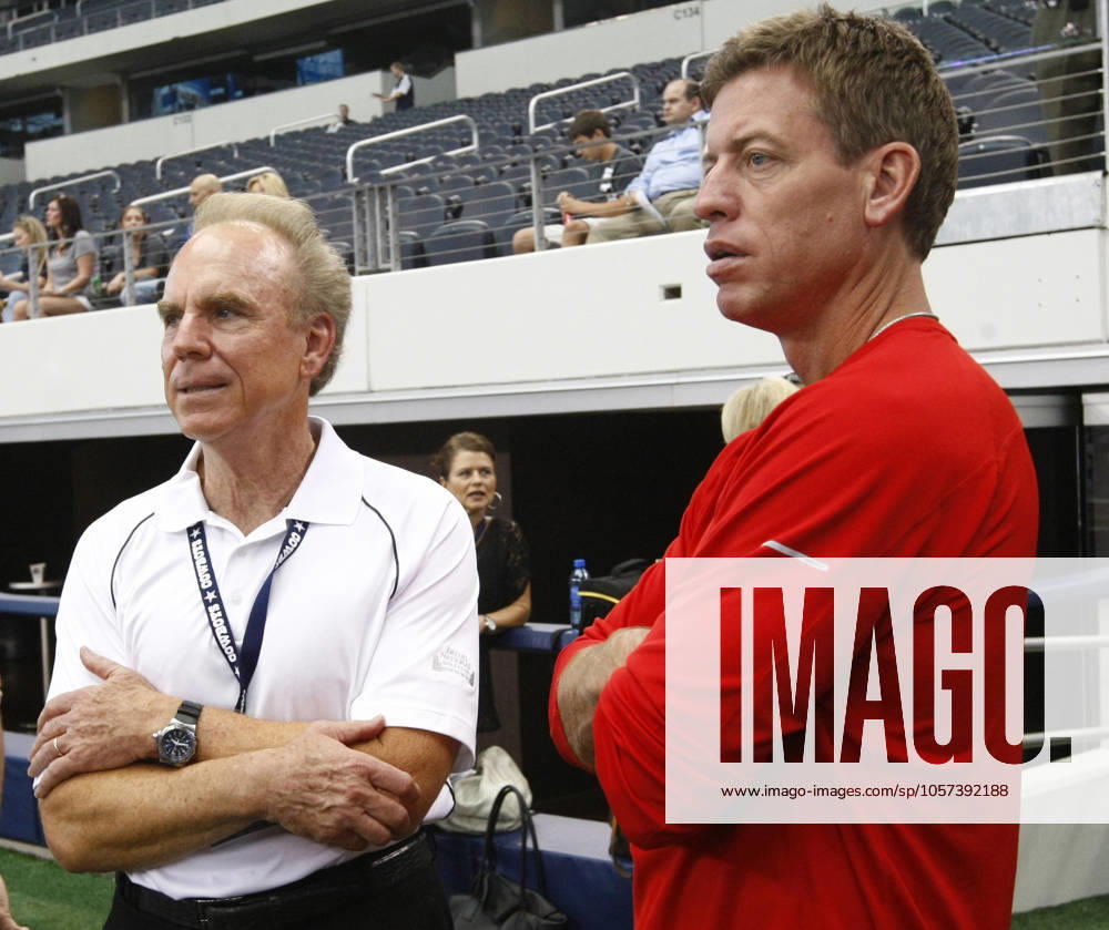SPORTS-FBN-ENGEL-COLUMN-FT In this file photo Former Dallas Cowboys quarterbacks Roger Staubach left, and Troy Aikman stands on the sidelines during Cowboys practice at Cowboys Stadium in Arlington, Texas, Friday, August 19, 2011. (Ron Jenkins Fort Worth Star-Telegram TNS) ARLINGTON TX USA