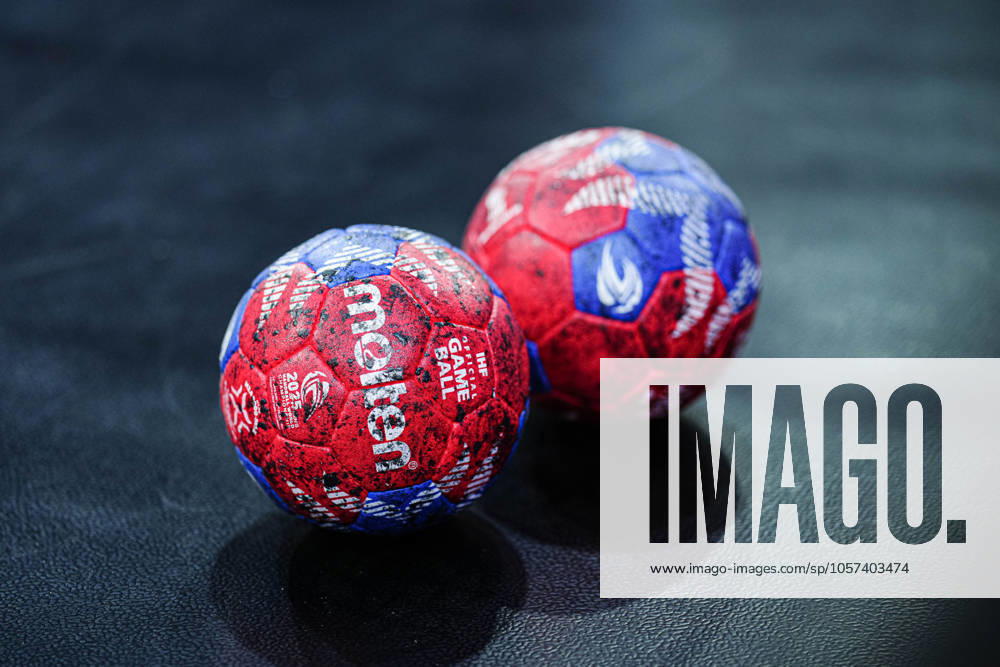 Molten match ball, theme photo, theme picture, symbol photo, symbol image, stock photo GER, Germany vs Brazil, handball, test match, season 2024 2025, 09 01 2025 GER, Germany vs Brazil, handball, test match, season 2024 2025, 09 01 2025 Flensburg