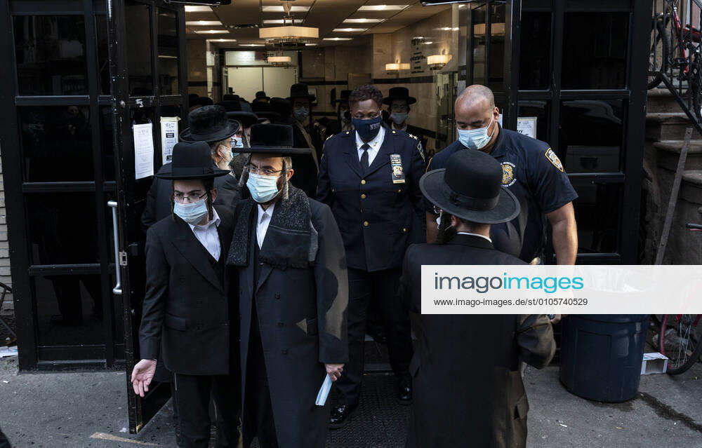 NYS officials halt planned 10,000-person wedding NYPD Brooklyn North commander Chief Judith Harrison seen outside of Congregation Yetev Lev D Satmar where state officials halt planned 10,000-person wedding in Brooklyn. New York state issued an order barring the mass gathering, which would violate coronavirus restrictions, order was signed by Dr. Howard Zucker, Health Department Commissioner. The state limit on wedding receptions in New York City is 50 people. Later Satmar has announced that they have downsized a wedding. New York New York United States