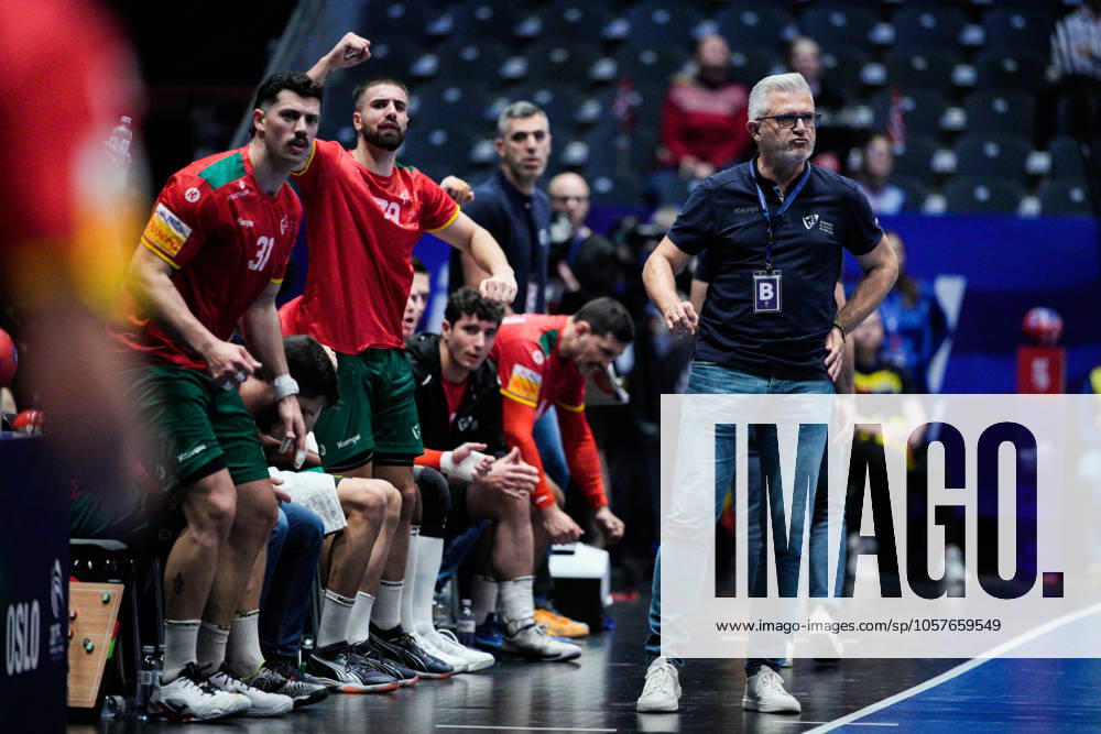 Handball World Championship 2025 men Portugal USA Fornebu 20250115 Portugal s coach Paulo Pereira during the World Championship match in handball between Portugal and the USA in Unity Arena Photo Stian Lysberg Solum NTB Fornebu Norway RESTRICTED USE FOR BETTING COMPANIES