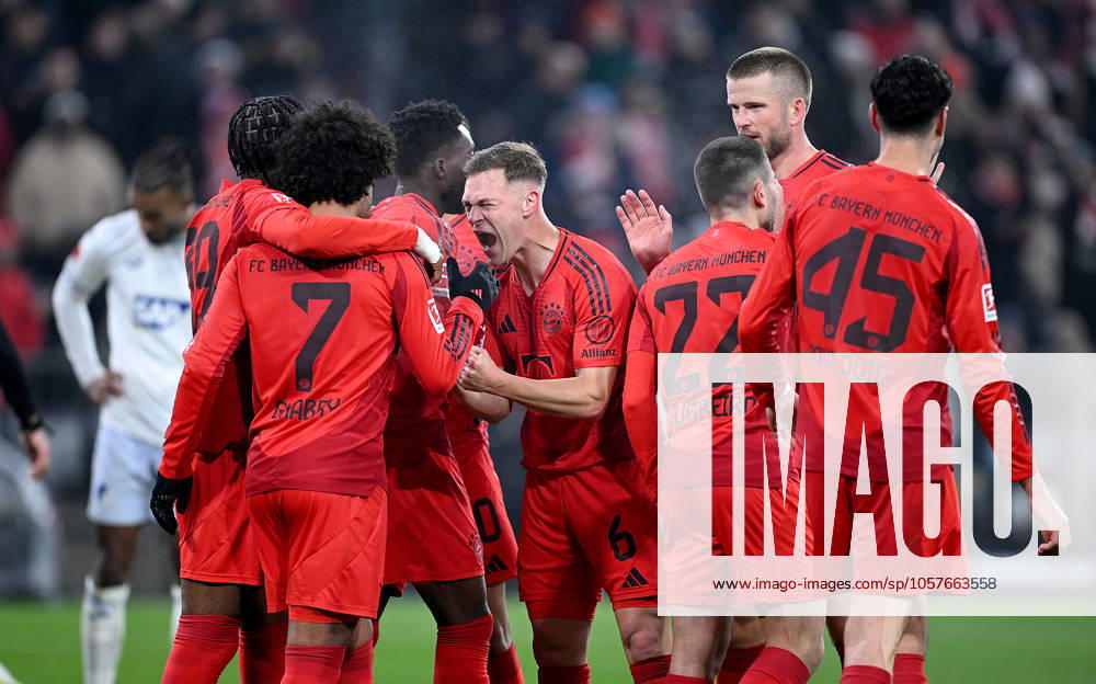 Soccer 1 Bundesliga Season 2024 2025 17 Matchday FC Bayern Muenchen TSG 1899 Hoffenheim 15 01 2025 FC Bayern Muenchen cheering after the goal to 5 0, from left, goal scorer Serge Gnabry, Joshua Kimmich screams, Raphael Guerreiro, Eric Dier, Aleksandar Pavlovic