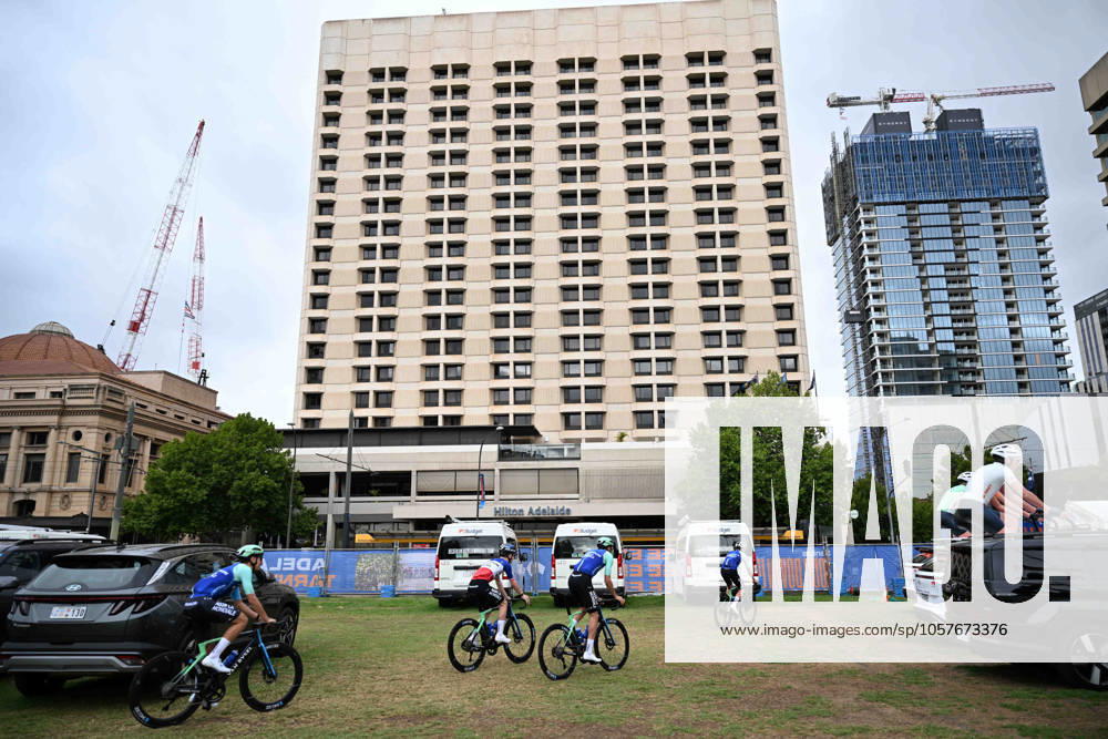 Allenamento 4 Tour Down Under 2025; 2025, Decathlon - Ag2r La Mondiale; Adelaide Hotel Hilton;