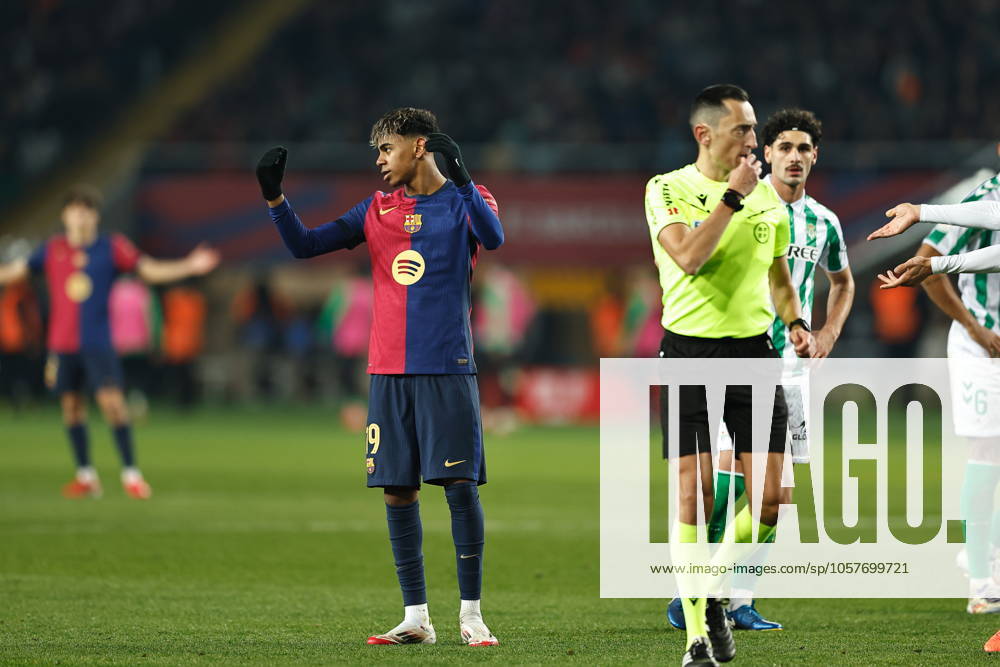Lamine Yamal (Barcelona), JANUARY 15, 2025 - Football Soccer : Yamal unhappy after VAR review cancels his goal during Spanish Copa del Rey Mapfre round 0f 16 match between FC Barcelona, Barca 5-1 Real Betis Balompie at the Estadi Olimpic Lluis Companys in Barcelona, Spain. Noxthirdxpartyxsales (278682113)