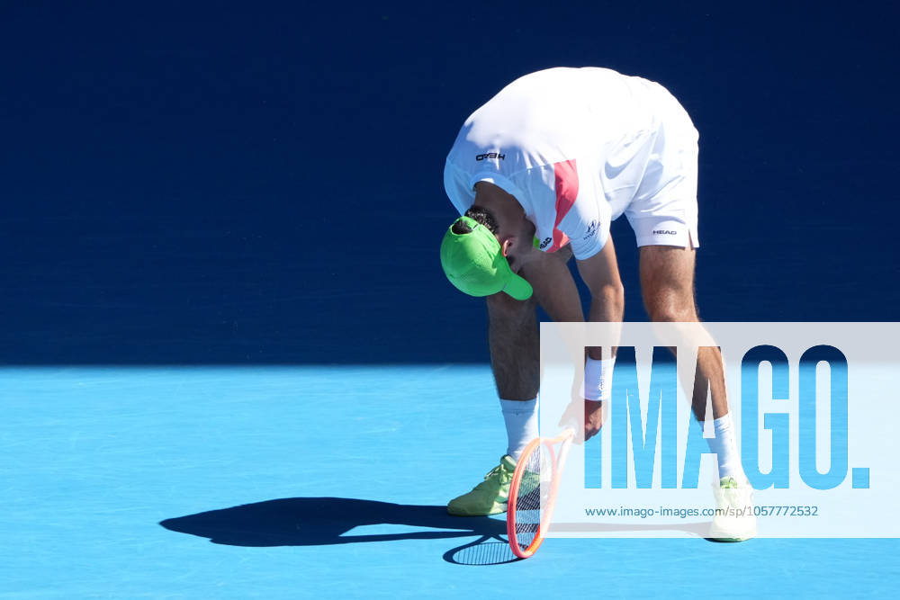 NUNO BORGES of Portugal reacts after losing a point against 3rd seed CARLOS ALCARAZ of Spain on Rod Laver Arena in a Men s Singles 3rd round match on day 6 of the 2025 Australian Open in Melbourne, Australia. Cal Media Melbourne Australia - ZUMAc04_ 20250117_faf_c04_020