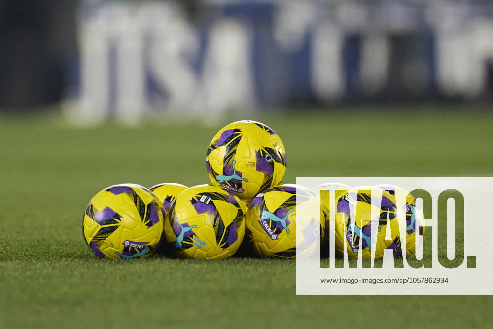 Getafe CF v FC Barcelona, Barca - LaLiga EA Sports A detail view of the match ball prior to the LaLiga EA Sports match between Getafe CF and FC Barcelona at Coliseum Alfonso Perez on January 18, 2025, in Getafe, Spain. Getafe Coliseum Alfonso Perez Madrid Spain RL_GETvFCB_000001