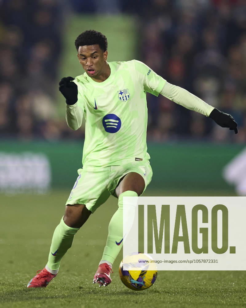 Getafe CF v FC Barcelona, Barca - LaLiga EA Sports Alejandro Balde of FC Barcelona in action during the LaLiga EA Sports match between Getafe CF and FC Barcelona at Coliseum Alfonso Perez on January 18, 2025, in Getafe, Spain. Getafe Coliseum Alfonso Perez Madrid Spain RL_GETvFCB_000089