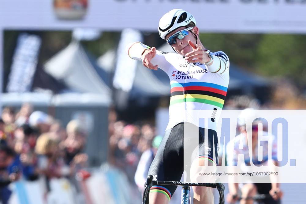 Dutch Tibor Del Grosso and pictured as he crosses the finish line of the men s U23 race at the cyclocross cycling event in Benidorm, Spain, , stage 12 14 in the UCI World Cup competition. DAVIDxPINTENS x110713322x
