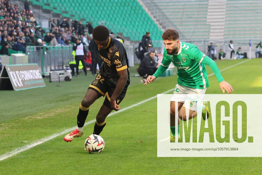 Ligue 1 : Saint-Etienne vs Nantes Thierry LARRET MAXPPP. Football. Ligue 1 Mc Donald s. Association Sportive Saint-Etienne vs Football Club de Nantes. Stade Geoffroy Guichard, Saint-Etienne (42) le 19 janvier 2025. Bahereba guirassy (NAN) vs Zurilo DAVITASHVILI (ASSE) SAINT-ETIENNE (42) STADE STADE GEOFRROY-GUICHARD LOIRE AUVERGNE RHONE-ALPES FRANCE