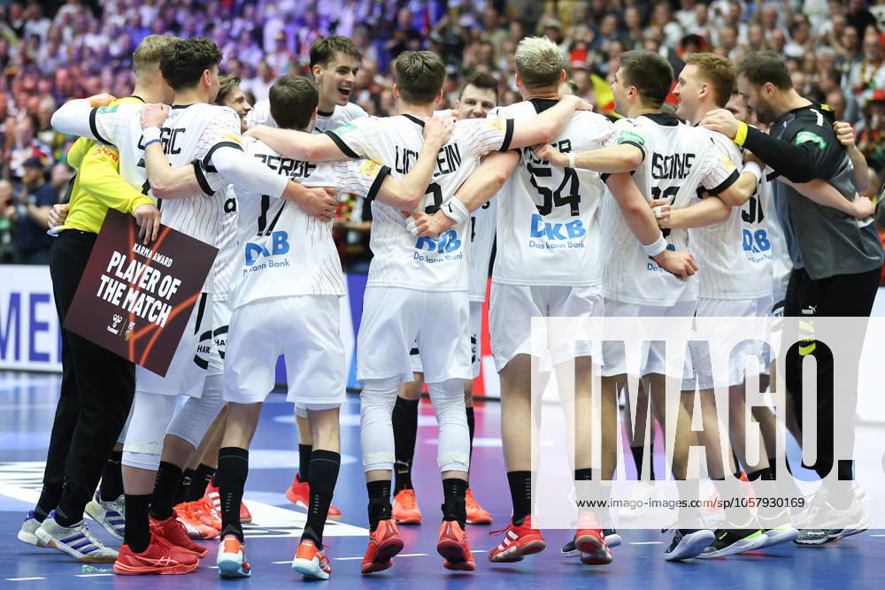 Germany Czech Republic, IHF World Championship 2025 Team circle of cheering German players Handball IHF World Championship, international match between Germany and Czech Republic on January 19, 2025 in Herning Denmark , Herning Denmark Jyske Bank Boxen