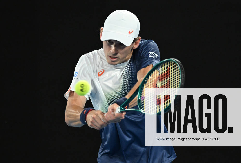 TENNIS AUSTRALIAN OPEN, Alex De Minaur of Australia returns during his round 4 match against Alex Michelsen of USA during the 2025 Australian Open at Melbourne Park in Melbourne, Monday, January 20, 2025. ( NO ARCHIVING, , NO USE IN BOOKS WITHOUT CONSENT MELBOURNE VICTORIA AUSTRALIA