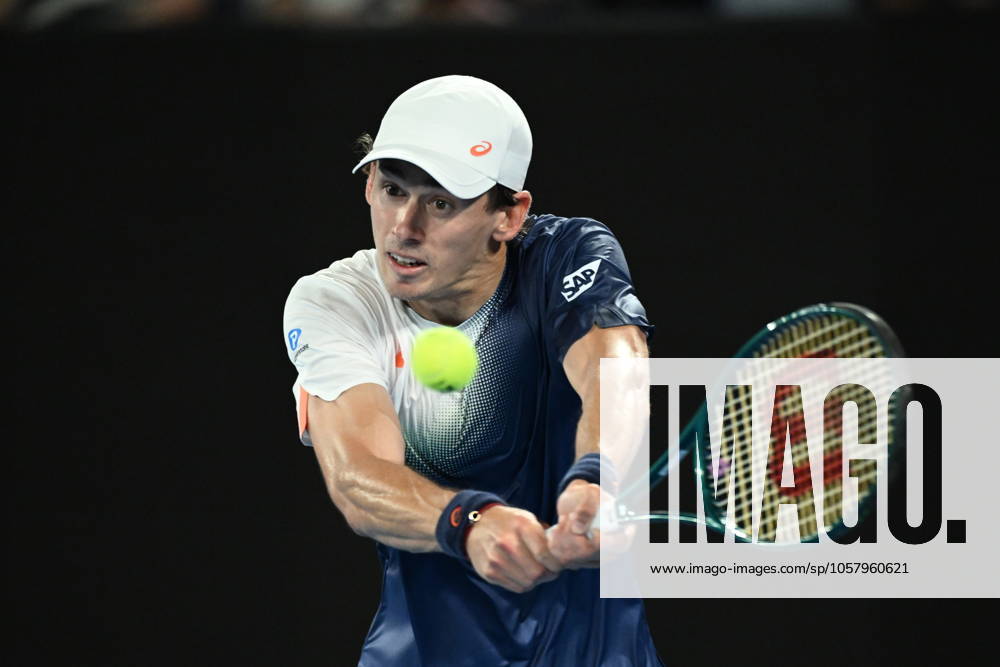 TENNIS AUSTRALIAN OPEN, Alex De Minaur of Australia returns during his round 4 match against Alex Michelsen of USA during the 2025 Australian Open at Melbourne Park in Melbourne, Monday, January 20, 2025. ( NO ARCHIVING, , NO USE IN BOOKS WITHOUT CONSENT MELBOURNE VICTORIA AUSTRALIA