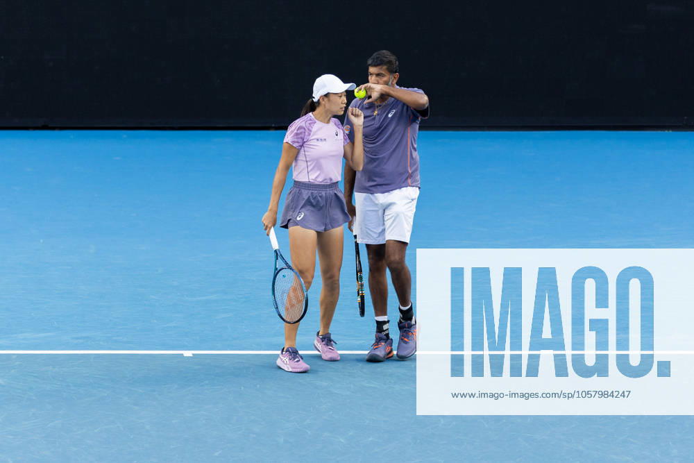 (250121) -- MELBOURNE, Jan. 21, 2025 -- Zhang Shuai (L) Rohan Bopanna react during the mixed doubles quarterfinal between Zhang Shuai (China) Rohan Bopanna (India) and Olivia Gadecki John Peers of Australia at Australian Open tennis tournament in Melbourne, Australia, Jan. 21, 2025. (Photo by Xinhua) (SP)AUSTRALIA-MELBOURNE-TENNIS-AUSTRALIAN OPEN-DAY 10 HuxJingchen