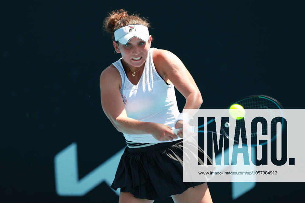 Sonja Zhenikhova GER , Girls Singles, Girls Singles, Australian Open 2025, Melbourne Park, Melbourne, Victoria, Australia